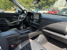 2023 Nissan Pathfinder Platinum 4dr 4x4 Automatic - Photo 52