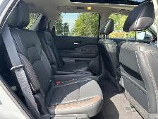 2023 Nissan Pathfinder Platinum 4dr 4x4 Automatic - Photo 55