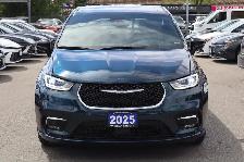 2025 Chrysler Pacifica Select FWD - Photo 2