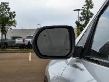 2027 GMC Acadia Elevation - Photo 13