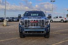 2026 GMC Sierra 3500HD Denali - Photo 3