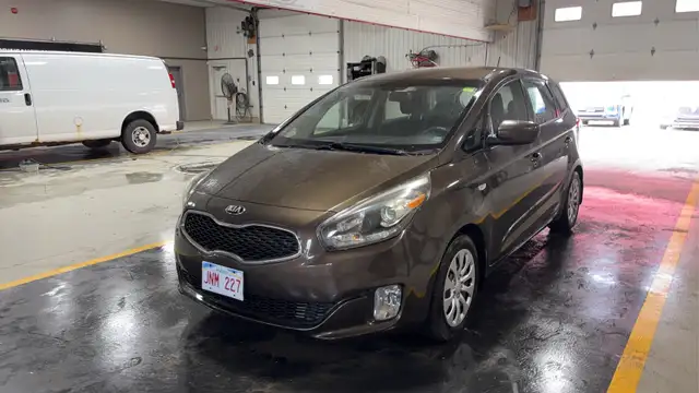 2016 Kia Rondo