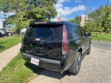 2020 Cadillac Escalade 4WD 4dr Luxury 8 Passengers | NO ACCI - Photo 6