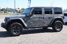 2022 Jeep Wrangler - Photo 3