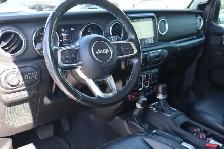 2022 Jeep Wrangler - Photo 9