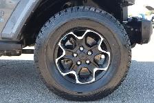2022 Jeep Wrangler - Photo 24