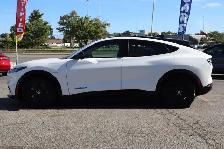 2022 Ford Mustang Mach-E - Photo 4