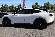 2022 Ford Mustang Mach-E - Photo 6
