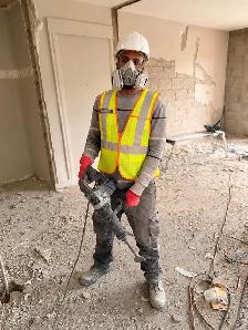 GENERAL WORKER AVAILABLE – CONSTRUCTION, CLEANING & DRIVING - Photo 2
