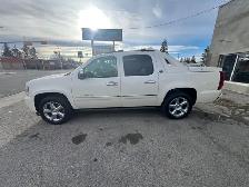 2013 Chevrolet Avalanche 4WD Crew Cab LTZ - Photo 8