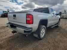 2019 GMC Sierra 2500HD - Photo 4