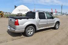 2005 Ford Explorer Sport Trac XLT - Photo 3