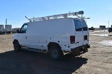 2007 Ford Econoline E-250 - Photo 2