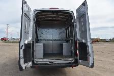 2016 Ford Transit 350 - Photo 18
