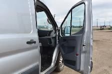 2016 Ford Transit 350 - Photo 24