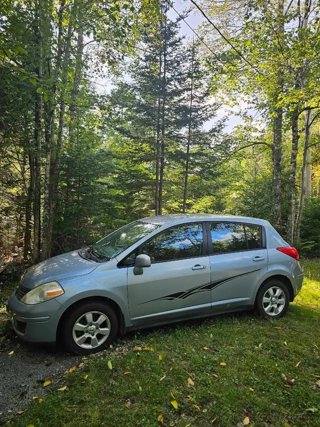2009 Nissan Versa SL 4 door