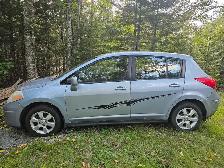 2009 Nissan Versa SL 4 door - Photo 6