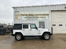 2015 Jeep WRANGLER UNLIMITED 4WD Sahara | Command Start | Heated - Photo 4