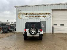 2015 Jeep WRANGLER UNLIMITED 4WD Sahara | Command Start | Heated - Photo 6