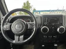 2015 Jeep WRANGLER UNLIMITED 4WD Sahara | Command Start | Heated - Photo 11