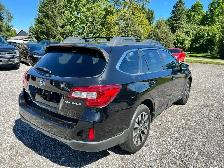 2017 Subaru Outback 2.5i Limited w/Tech Pkg CERTIFIED - Photo 5
