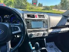 2017 Subaru Outback 2.5i Limited w/Tech Pkg CERTIFIED - Photo 10