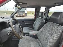 1994 Nissan Truck - Photo 13