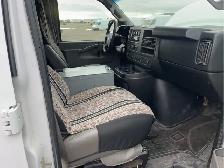 2017 GMC Savana - Photo 18