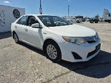 2013 Toyota Camry Hybrid - Photo 3