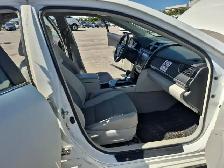 2013 Toyota Camry Hybrid - Photo 28