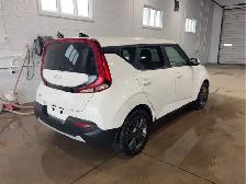 2022 Kia Soul - Photo 4