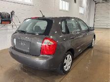 2006 Kia Spectra5 - Photo 4
