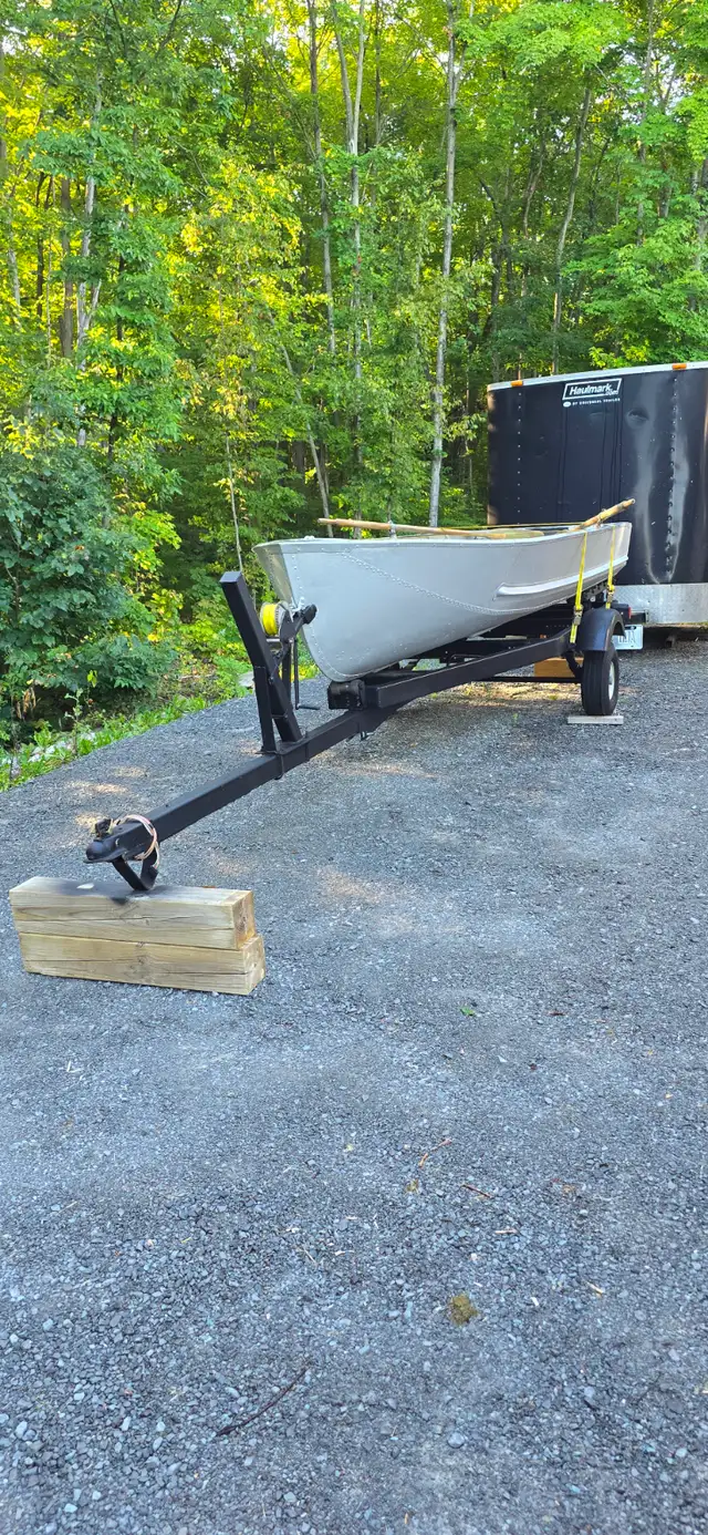 14FT Aluminum Boat & Trailer