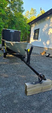 14FT Aluminum Boat & Trailer - Photo 2