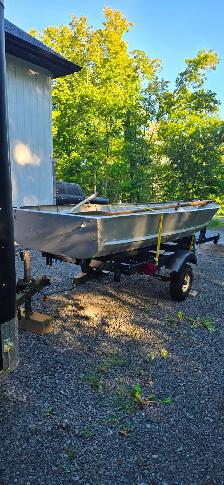 14FT Aluminum Boat & Trailer - Photo 7