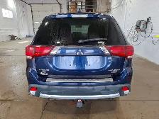 2017 Mitsubishi Outlander - Photo 5