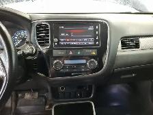 2017 Mitsubishi Outlander - Photo 10