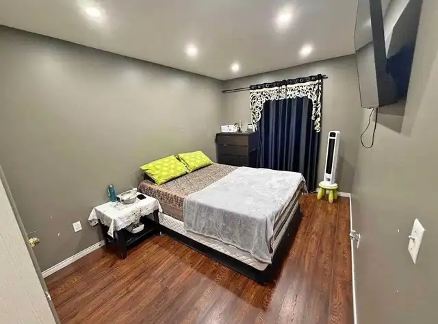 Furnished Private room for rent in Edmonton
