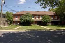 Large Spacious 1 Bedroom Upper Apartment Unit - Photo 9