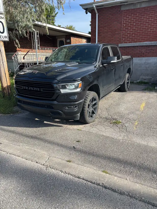 RAM 1500 SPORT G/T 2022 – HEMI 5.7 eTorque – 90 000 km