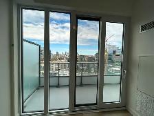 Downtown Toronto Condo– Private Bed-Utilities & 1G WIFI included - Photo 2