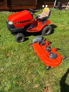Ariens lawn tractor with 46" deck