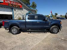 2017 Ford F350 Lariat Diesel - Photo 7
