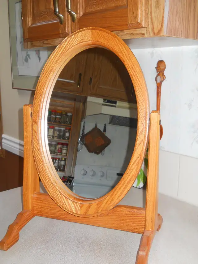 SOLID OAK OVAL DRESSING ROOM MIRROR