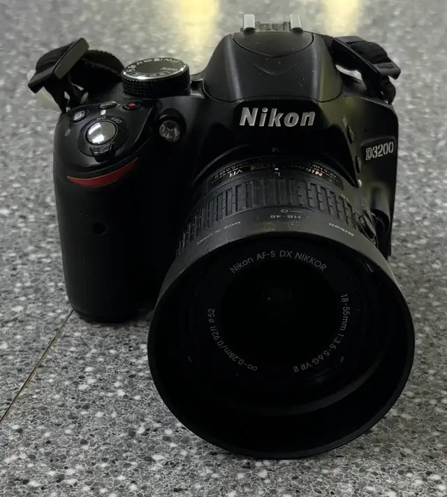 Canon D3200 DSLR Camera and Lens
