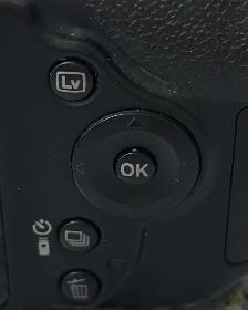 Canon D3200 DSLR Camera and Lens - Photo 4
