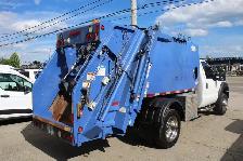 2012 Ford F-550 4x4 DRW Waste/Garbage Collection Truck - Photo 4