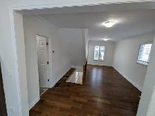 3 Bedroom/ 4 Bathroom Home - Downtown Brampton $3,395  Utilities - Photo 2