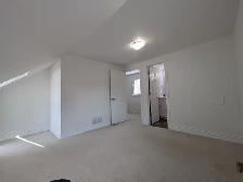 3 Bedroom/ 4 Bathroom Home - Downtown Brampton $3,395  Utilities - Photo 5