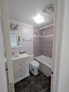 3 Bedroom/ 4 Bathroom Home - Downtown Brampton $3,395  Utilities - Photo 9